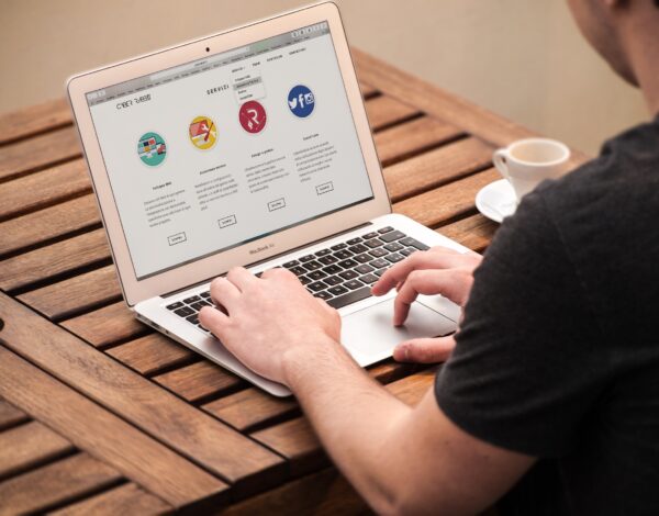 disintermediazione turistica