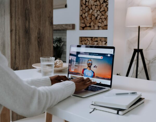 assicurazione airbnb